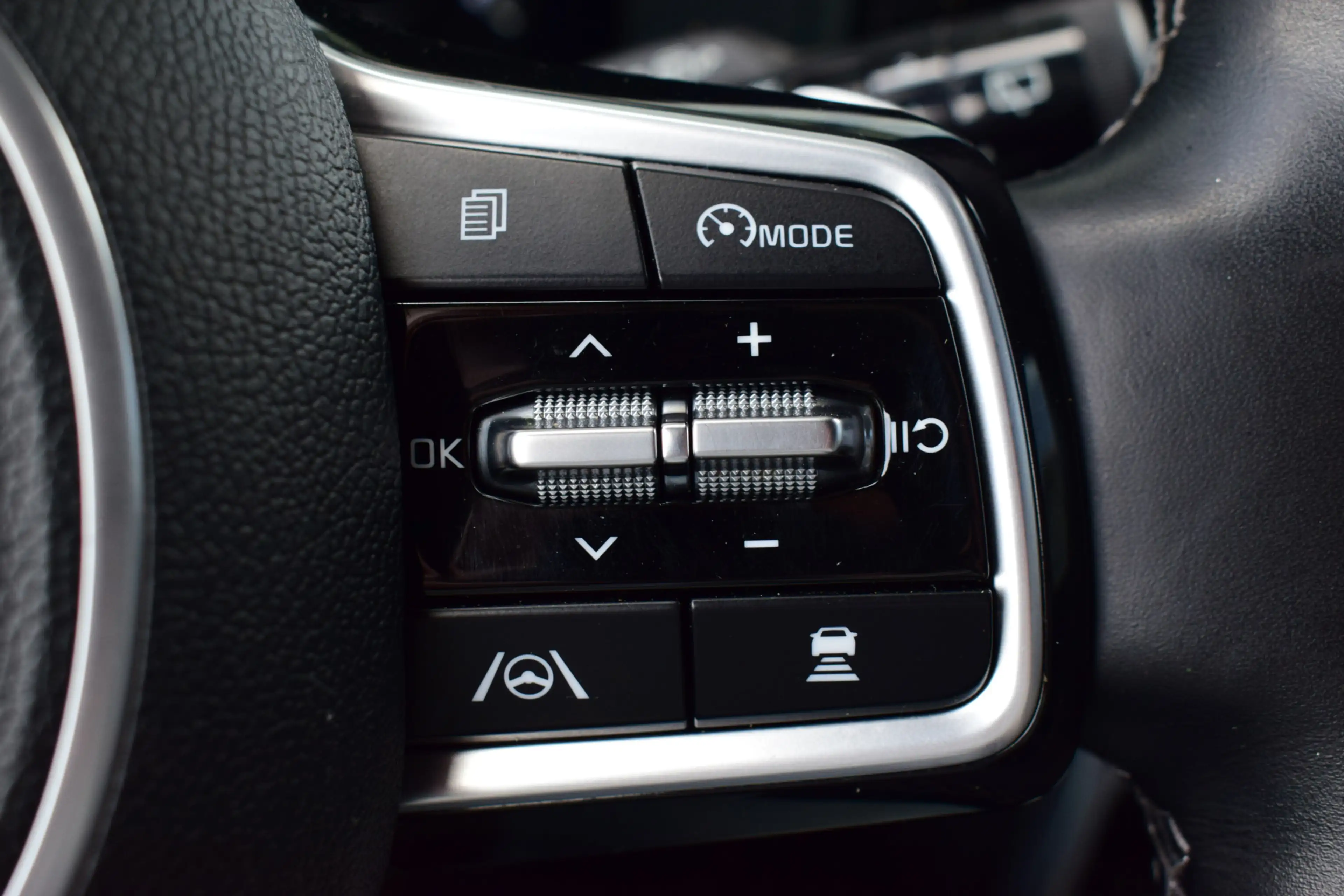 Kia Sorento 1.6 T-GDI Plug-in Hybrid 4WD ExecutiveLine 7p. | T — photo 23