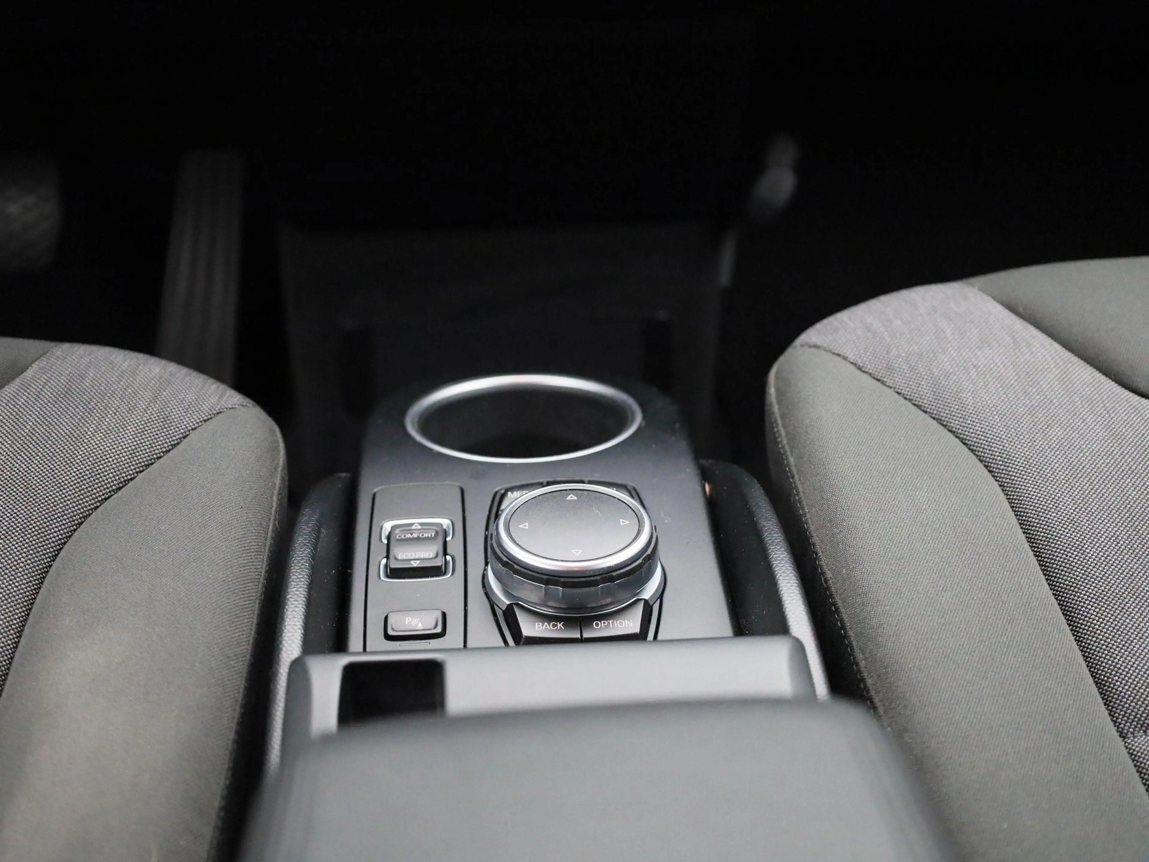 BMW i3 Basis Comfort 22 kWh | Wordt Verwacht | Achteruitr — photo 11