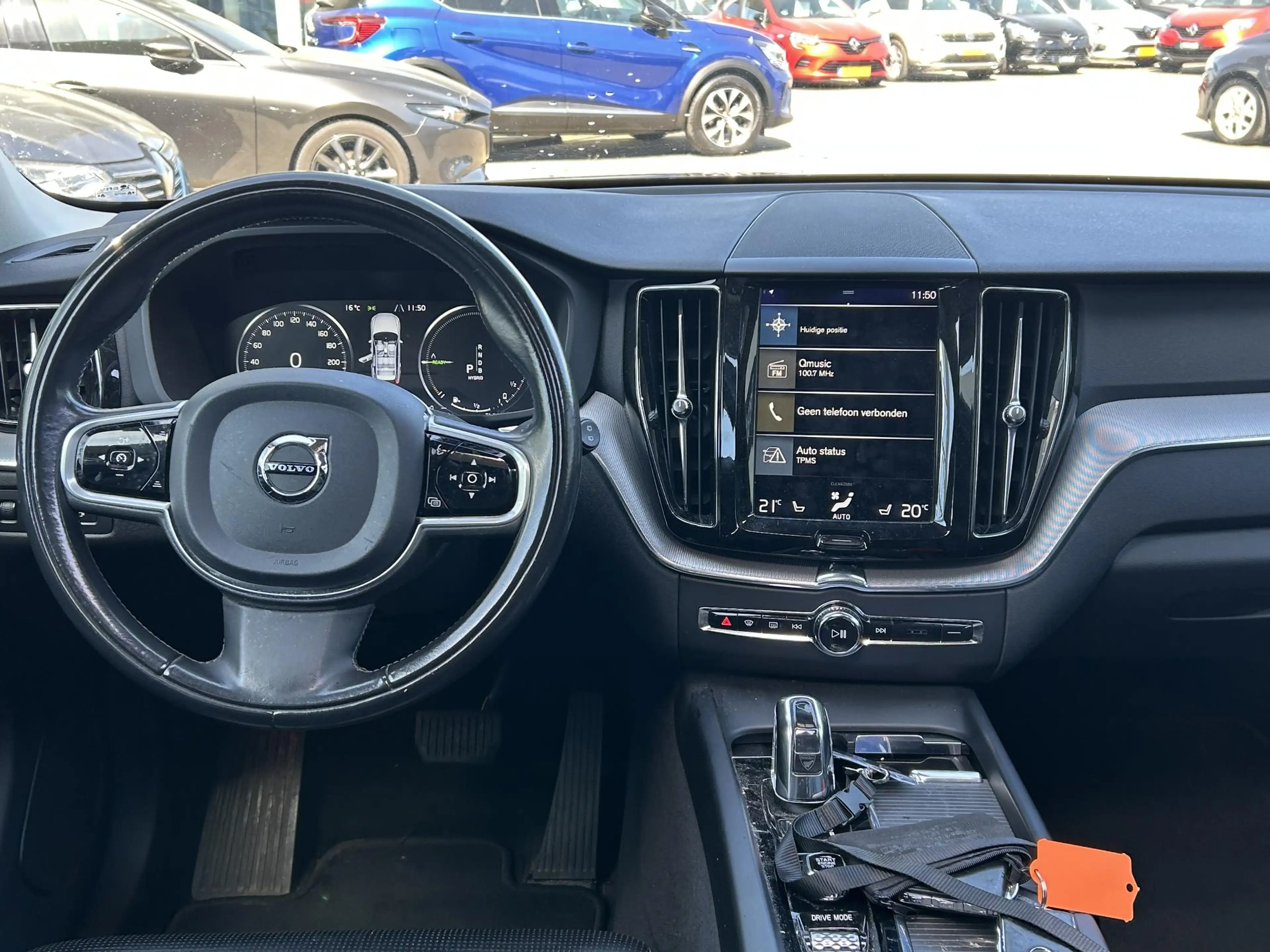 Volvo XC60 2.0 T8 Twin Engine AWD Inscription | Panoramadak | — photo 3