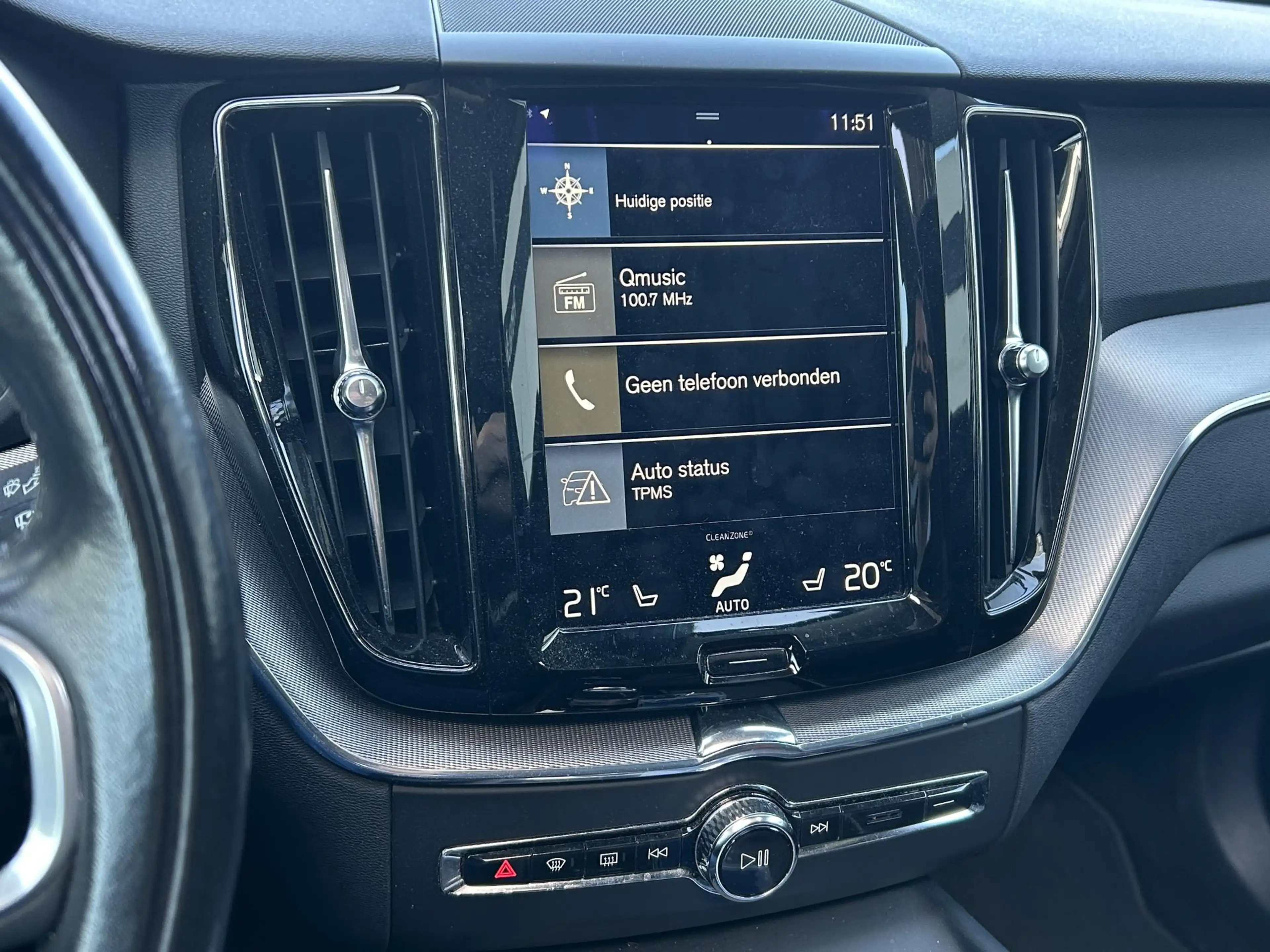 Volvo XC60 2.0 T8 Twin Engine AWD Inscription | Panoramadak | — photo 33