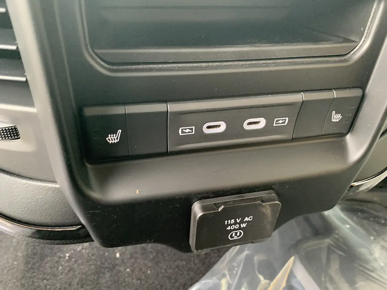 RAM 3500 снимка RAM 3500