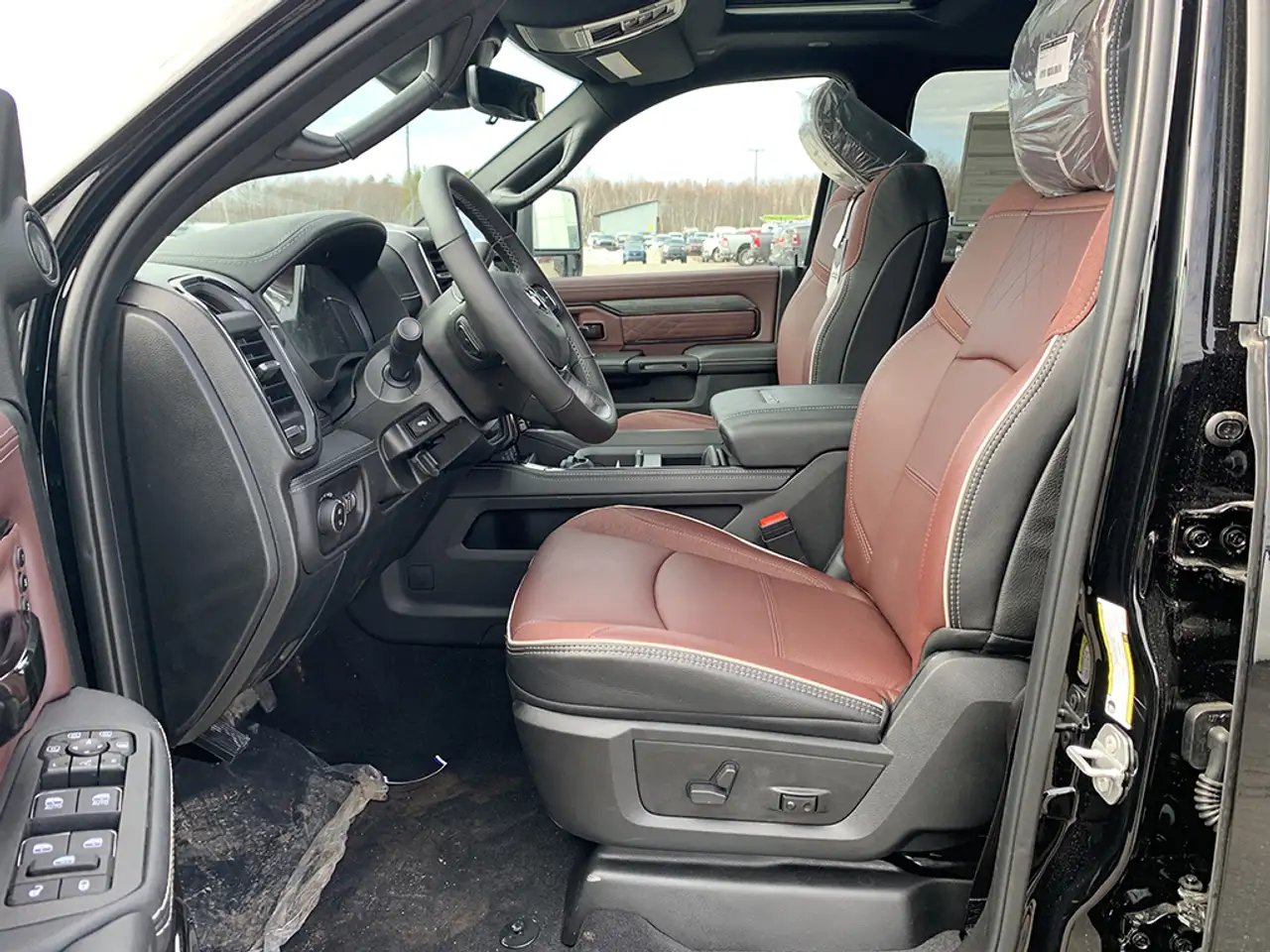 RAM 3500 снимка RAM 3500