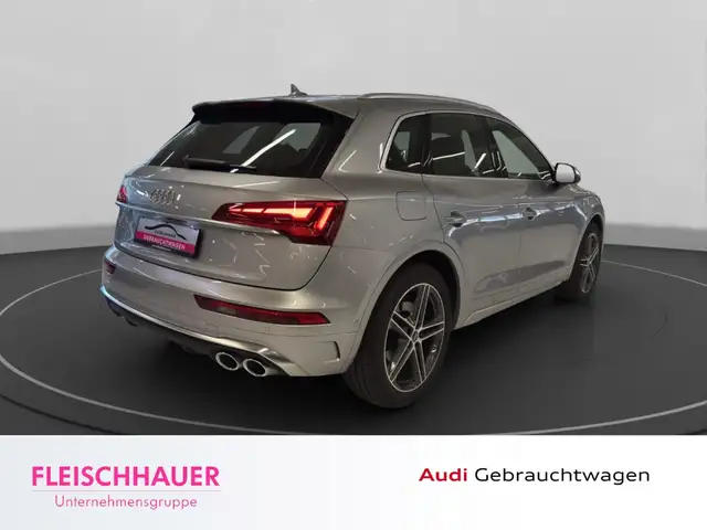 Audi SQ5 view 7