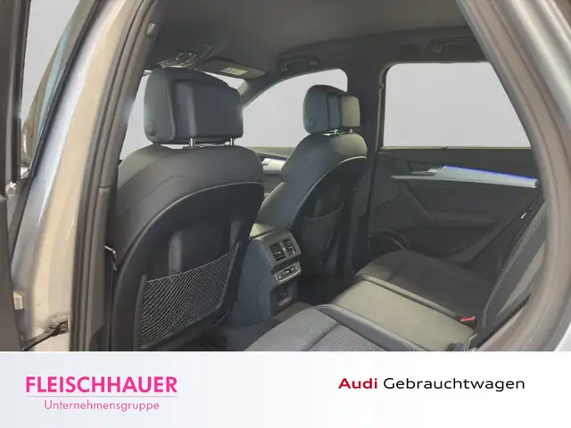 Audi SQ5 view 14