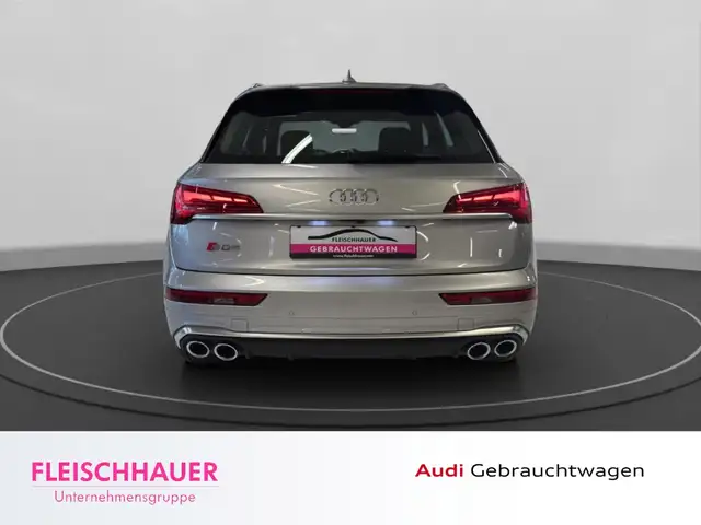 Audi SQ5 view 6