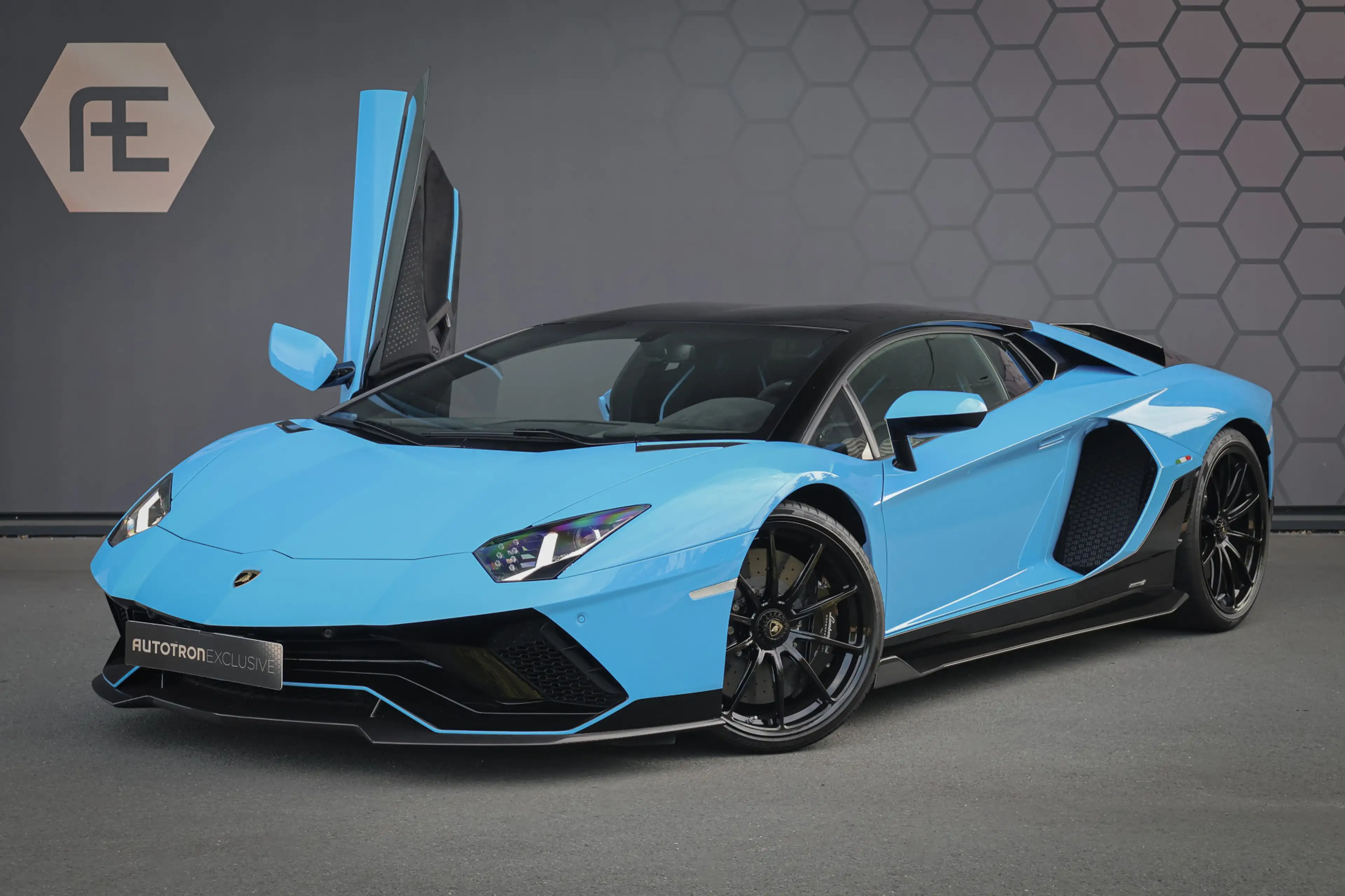 Lamborghini Aventador Ultimae 6.5 V12 | 1 OF 350 | AD PERSONAM EXTERIOR — photo 21