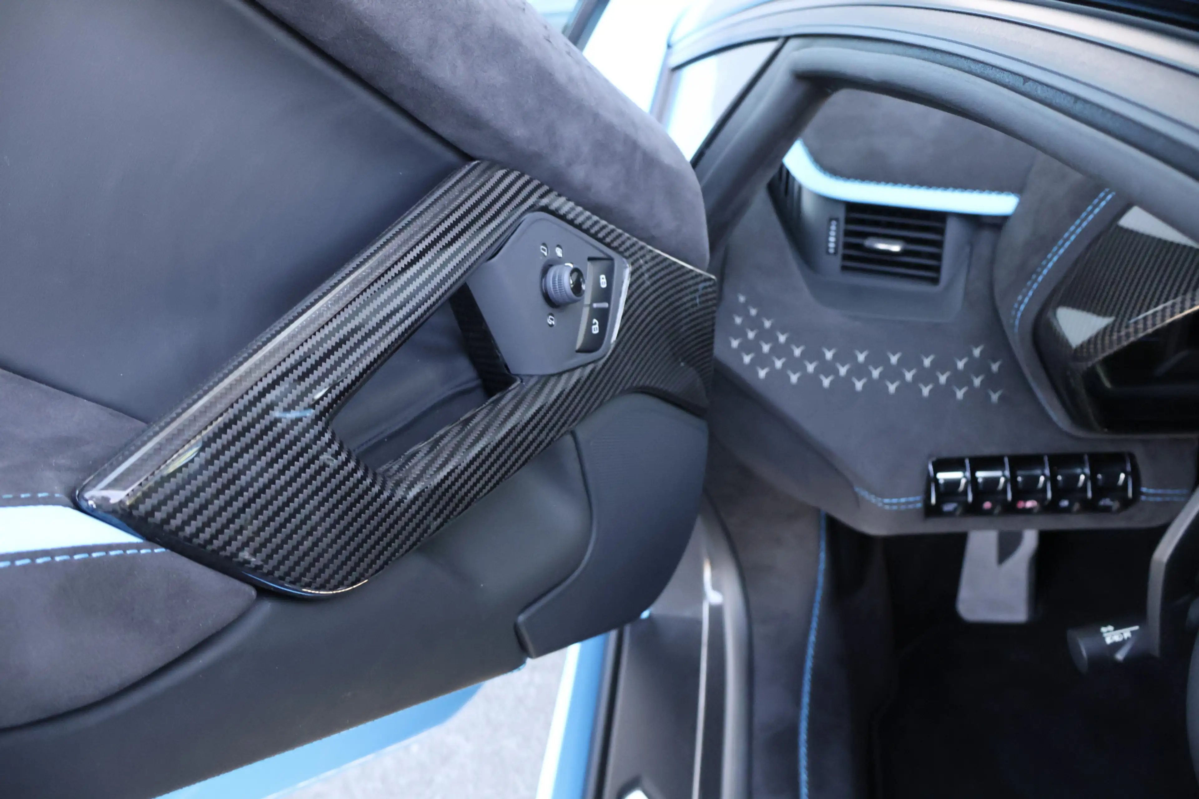 Lamborghini Aventador Ultimae 6.5 V12 | 1 OF 350 | AD PERSONAM EXTERIOR — photo 22