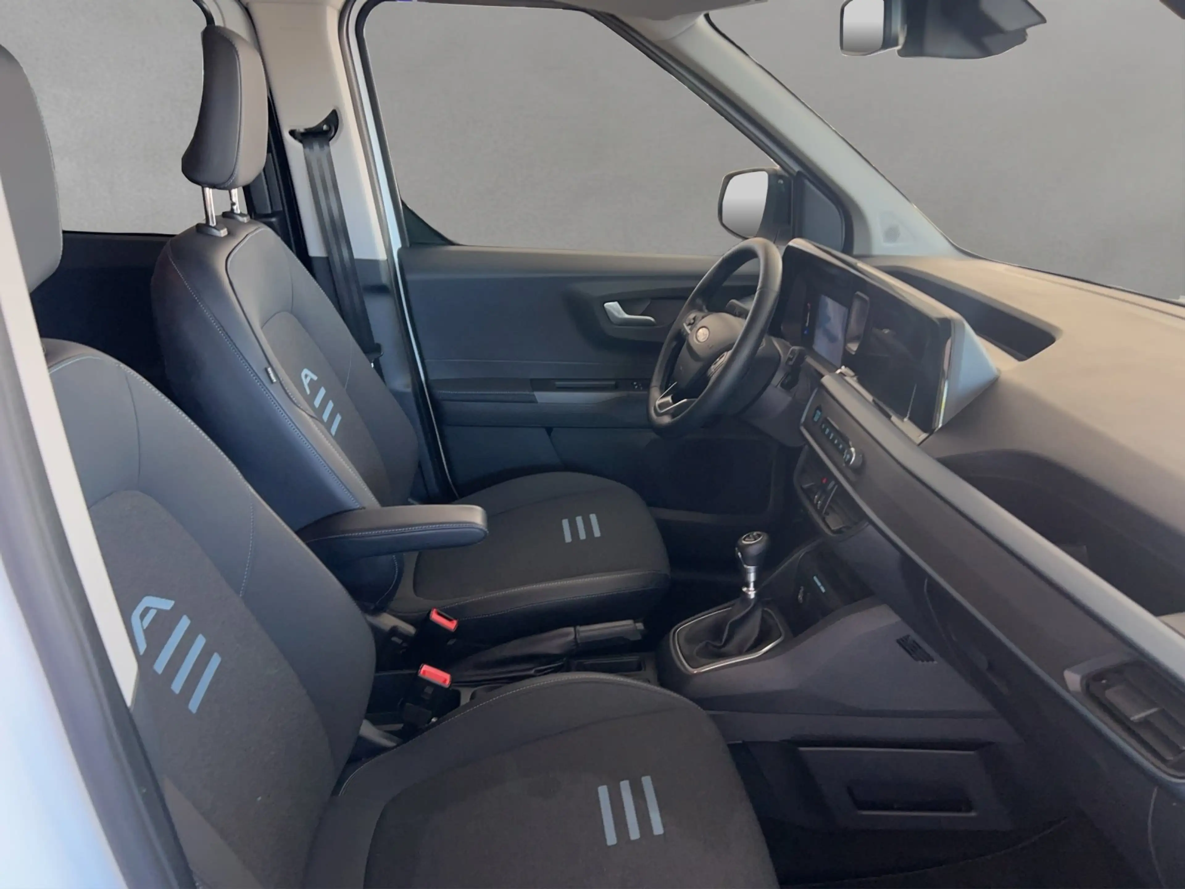 Ford Tourneo Courier 1,0 Ecoboost Active — photo 8