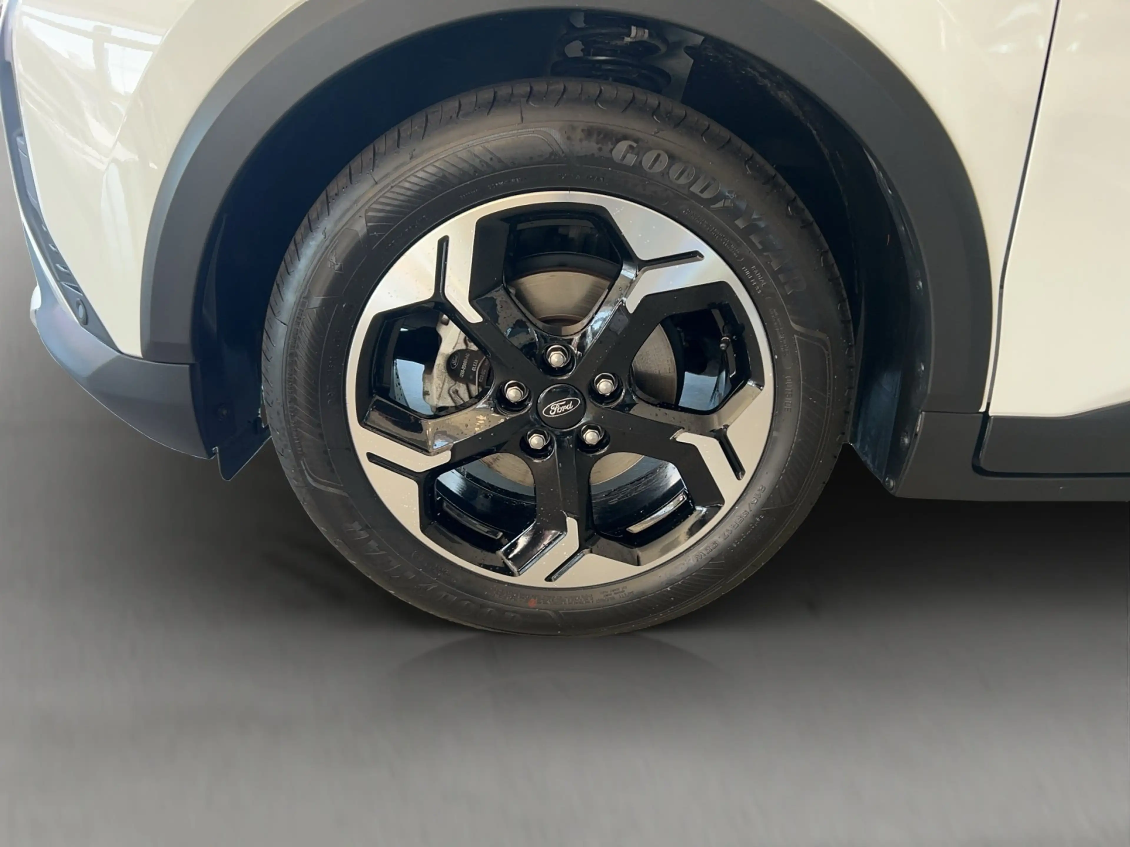 Ford Tourneo Courier 1,0 Ecoboost Active — photo 14