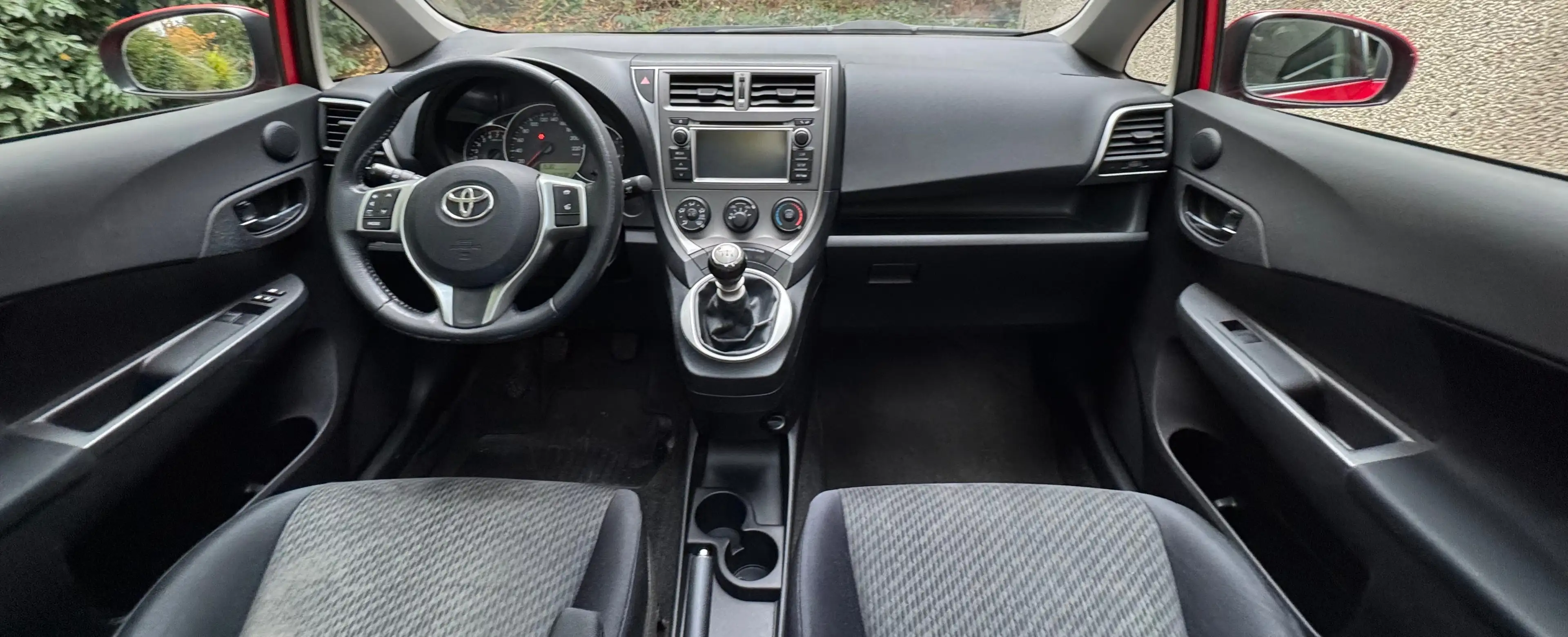 Toyota Verso-S - Toit Pano - Airco - Cam - Garantie 12 mois — photo 14