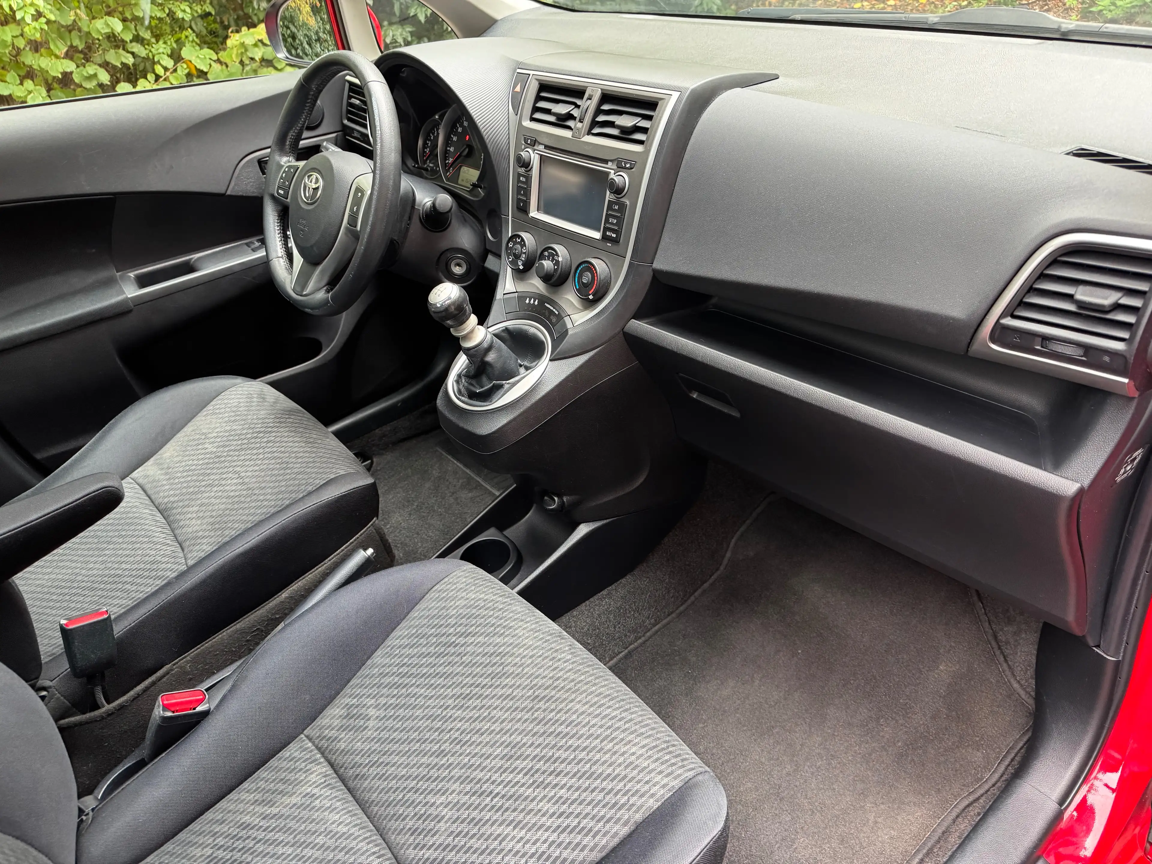 Toyota Verso-S - Toit Pano - Airco - Cam - Garantie 12 mois — photo 11