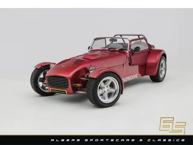 Donkervoort S8 2.0 Ford Cycle wings - Service done - Momo steerin