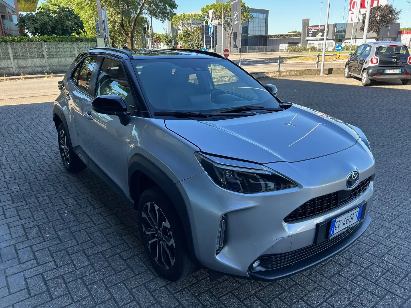 Toyota Yaris Yaris Cross Cross 1.5h Trend fwd 116cv e-cvt Argento - 1