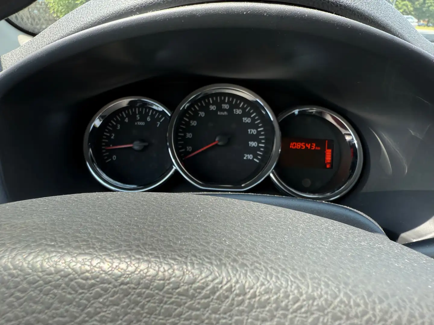 Dacia Sandero Essentiel Schwarz - 2