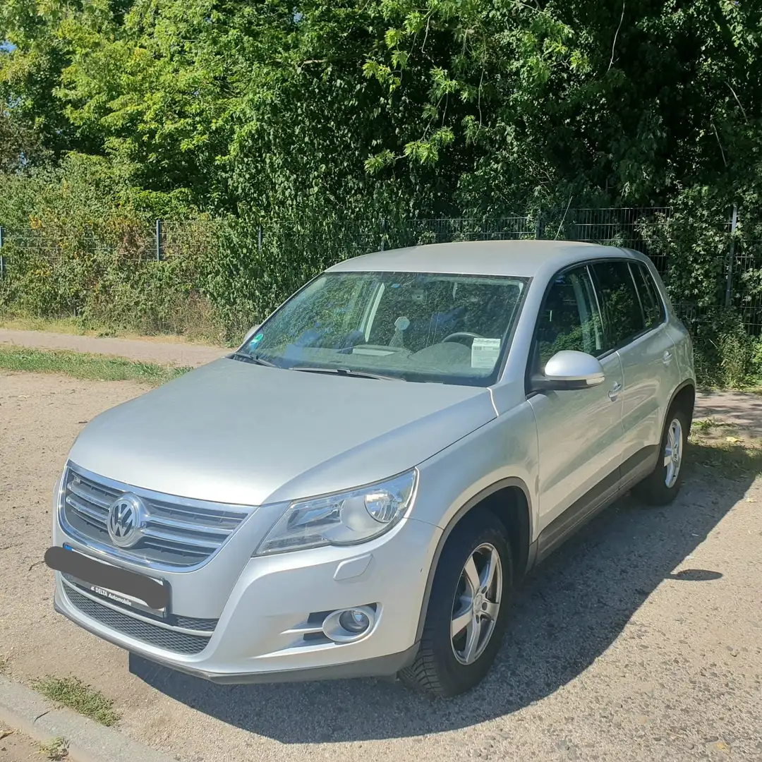 Volkswagen Tiguan Freestyle BMT Grau - 2