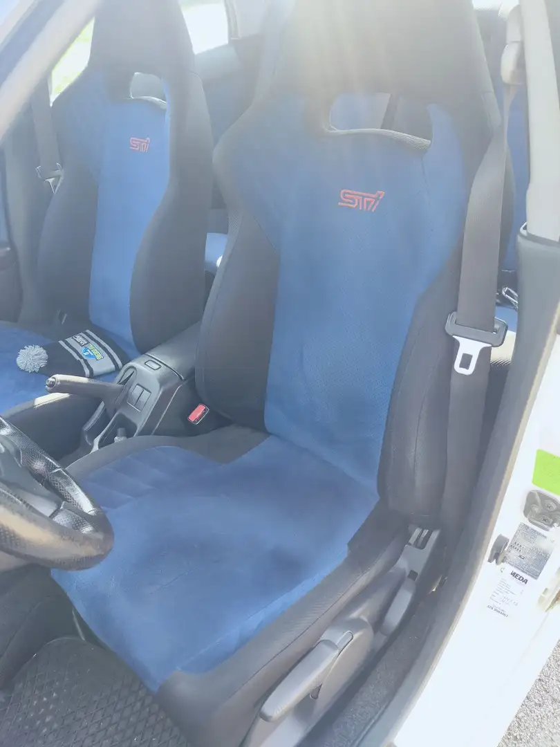 Subaru Impreza Berlina 2.0t STI awd pronta da targare Europea - 2