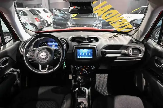 Jeep Renegade view 11