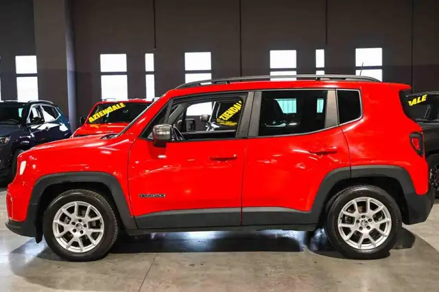 Jeep Renegade view 8