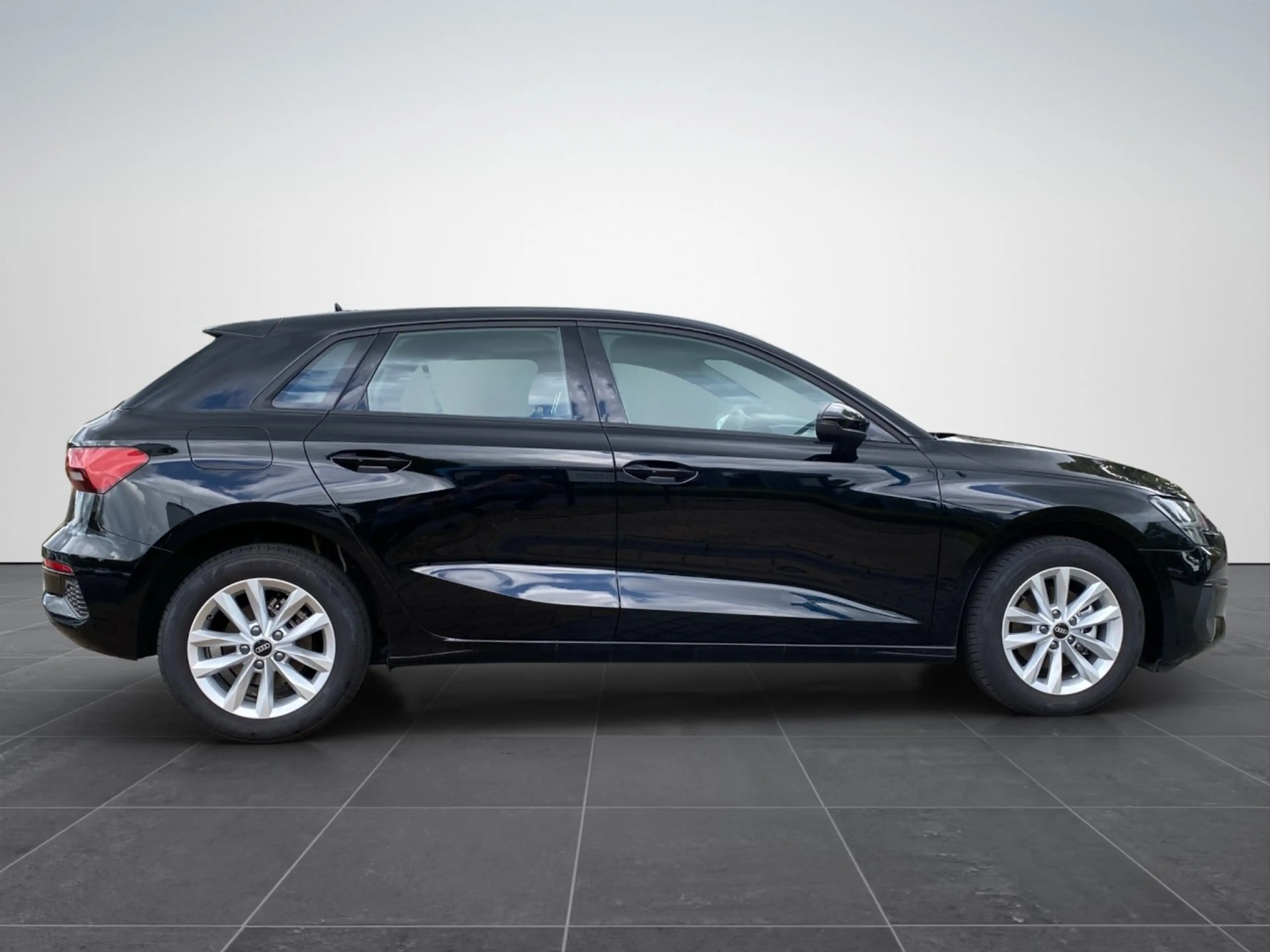 Audi A3 Sportback 30 TFSI Klima Navi Rückfahrkamera — photo 6