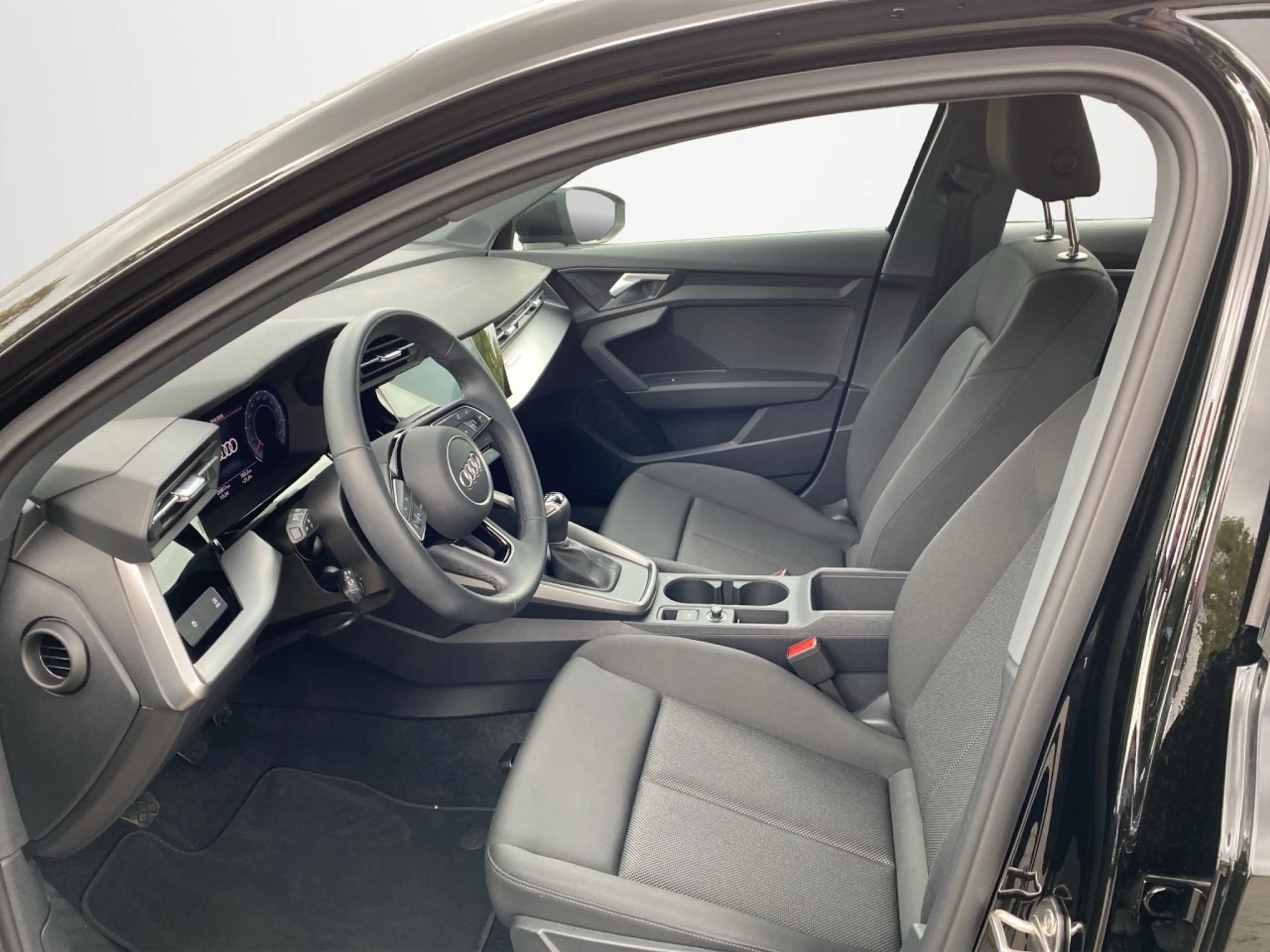 Audi A3 Sportback 30 TFSI Klima Navi Rückfahrkamera — photo 8