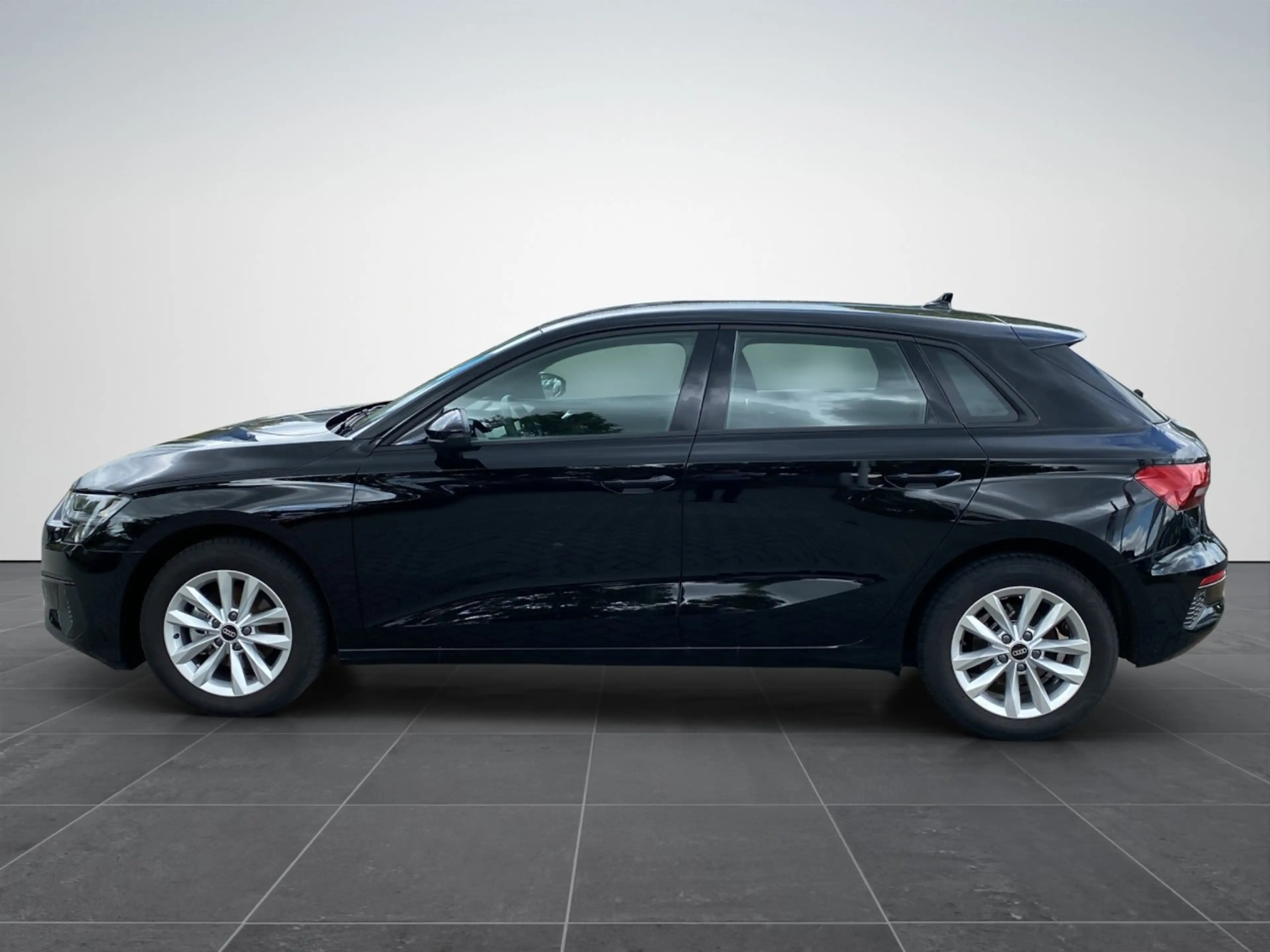 Audi A3 Sportback 30 TFSI Klima Navi Rückfahrkamera — photo 2