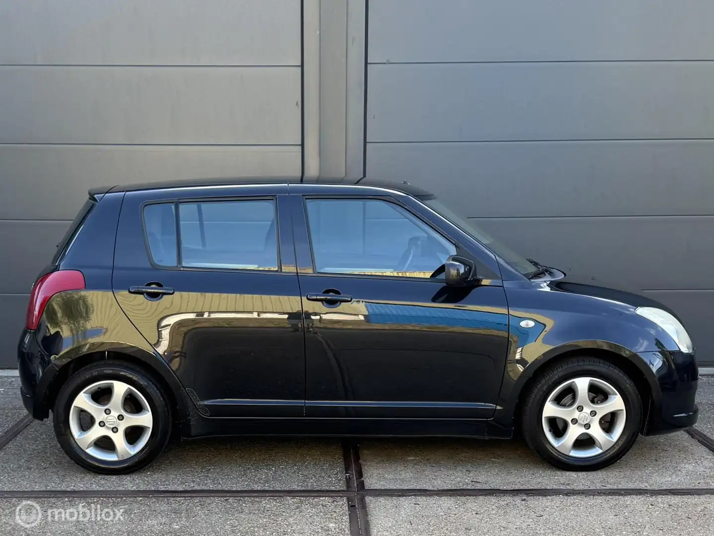 Suzuki Swift 1.3 GLS 5 deurs - AIRCO - EL. RAMEN + SPIEGELS - C Zwart - 2