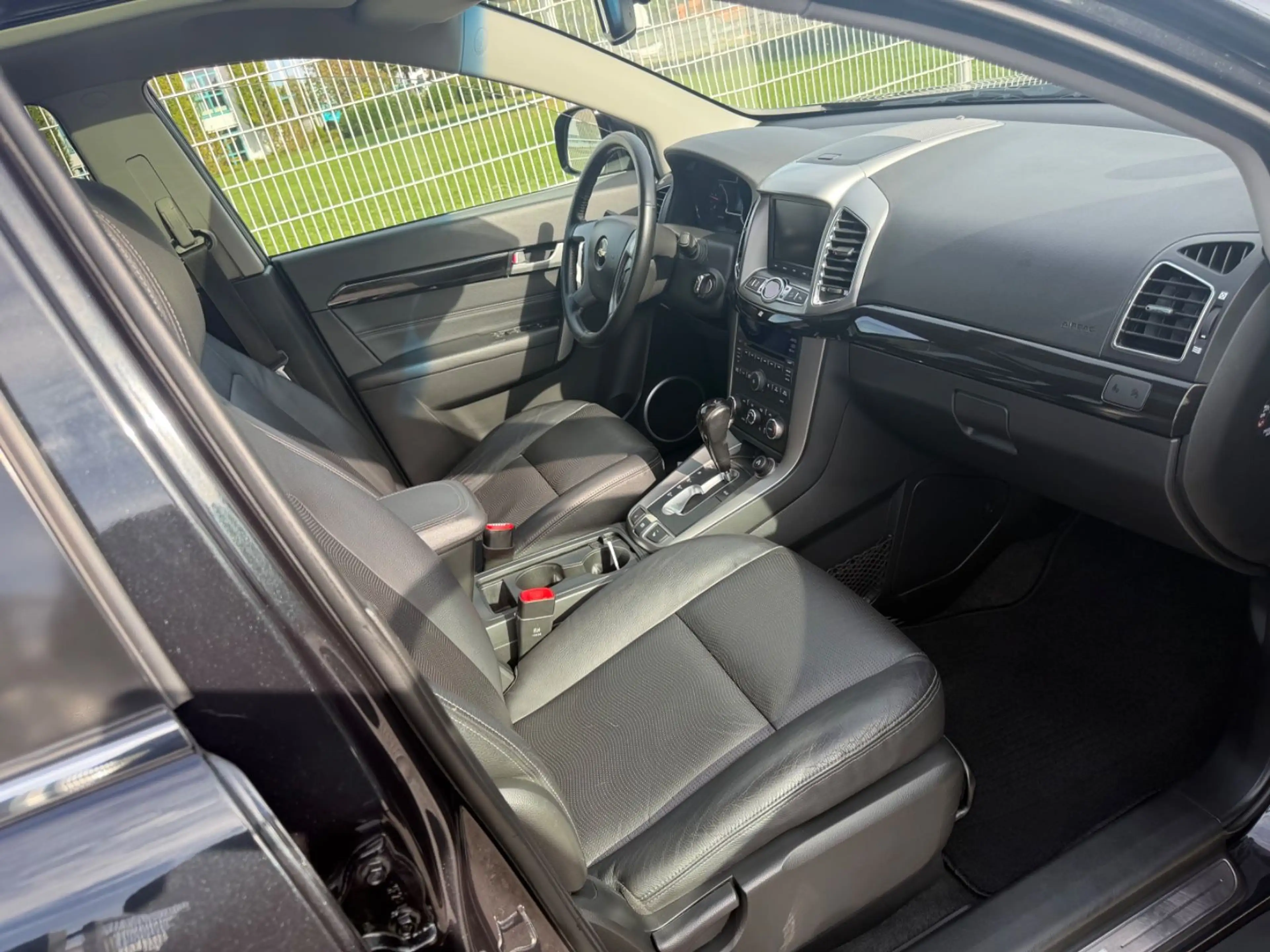 Chevrolet Captiva 2.2 D 4WD Automatik/Navi+Camera/Leder/7P — photo 9