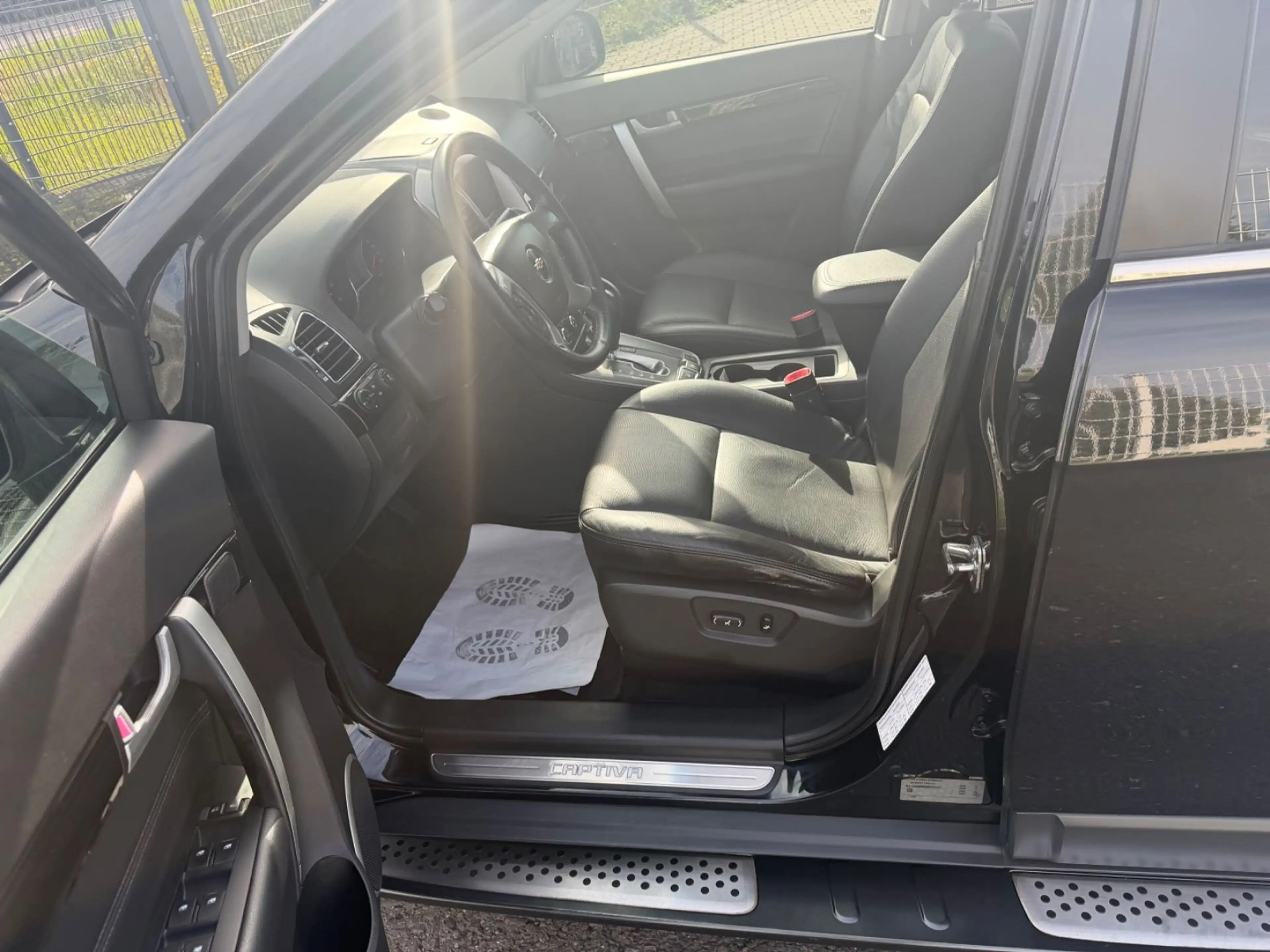 Chevrolet Captiva 2.2 D 4WD Automatik/Navi+Camera/Leder/7P — photo 4