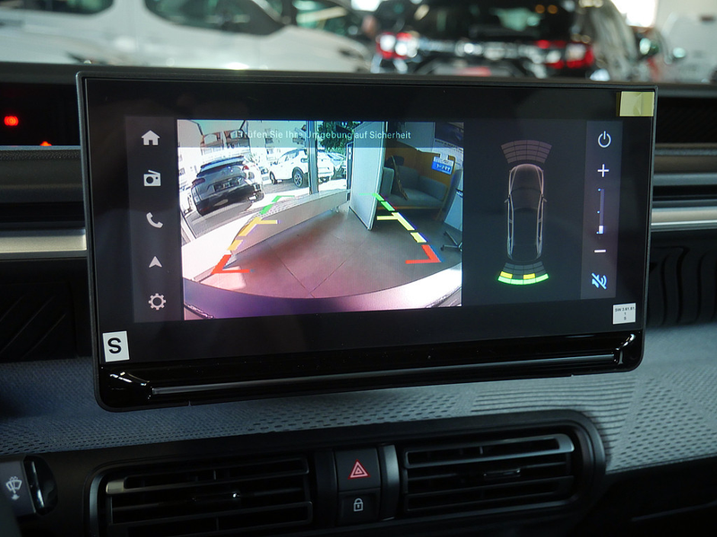 Citroen C3 Turbo 100 MAX PDC SHZ KAMERA NAVI LED — photo 10