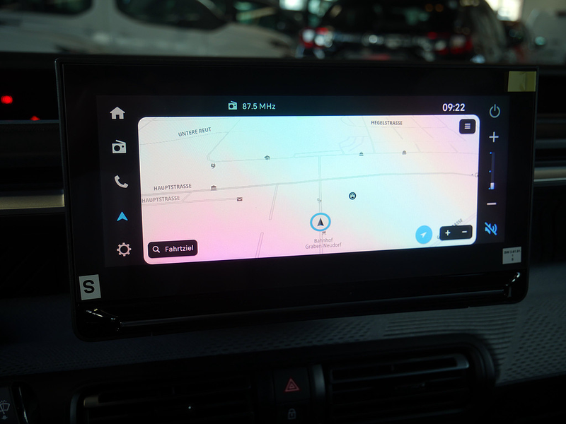 Citroen C3 Turbo 100 MAX PDC SHZ KAMERA NAVI LED — photo 8