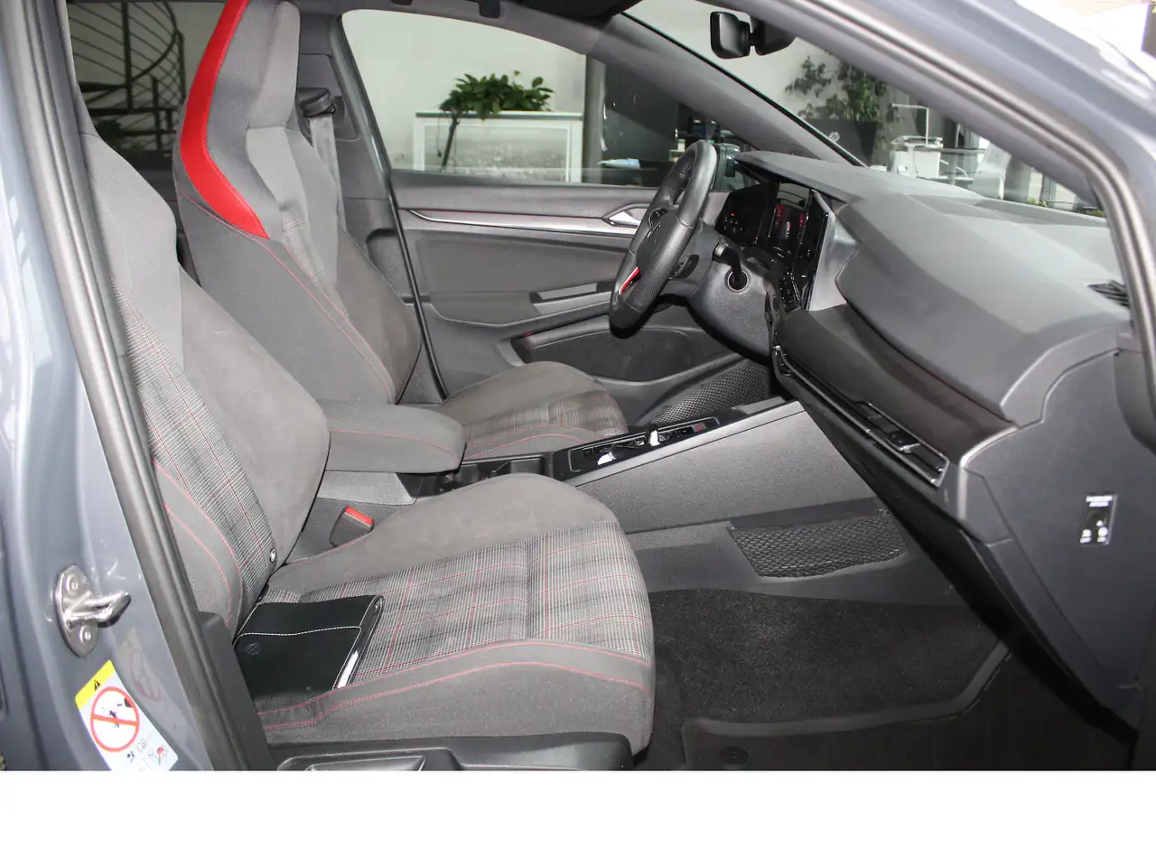 Volkswagen Golf GTI 2.0 TSI DSG AHK*IQ-L*KEY*H-UP*KAM*SHZ 9
