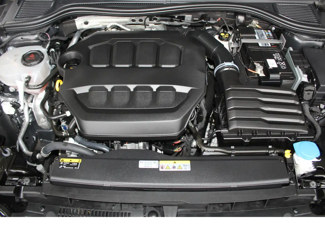 Volkswagen Golf GTI 2.0 TSI DSG AHK*IQ-L*KEY*H-UP*KAM*SHZ 14