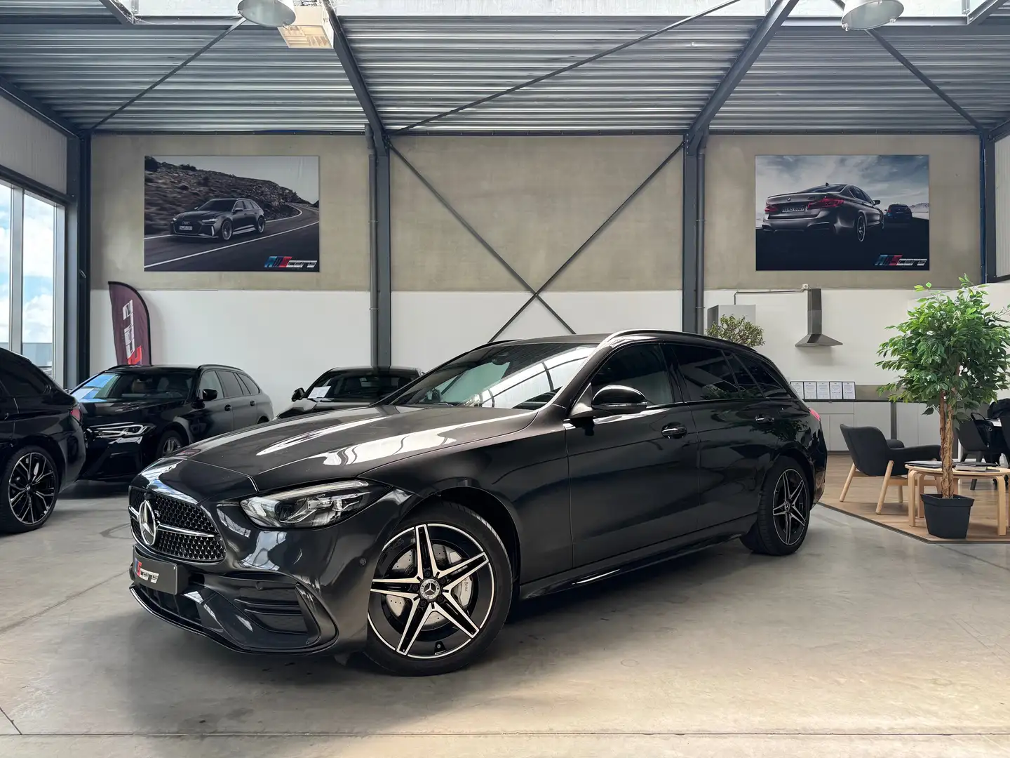 Mercedes-Benz C 300 e T 9G-TRONIC AMG Line, 09/2022, 60.000kms Grijs - 1