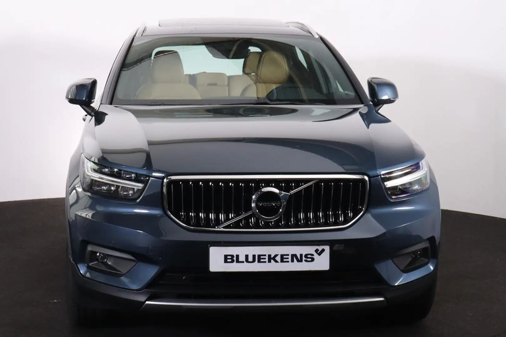 Volvo XC40 T4 Inscription - Panorama/schuifdak - IntelliSafe Blauw - 2
