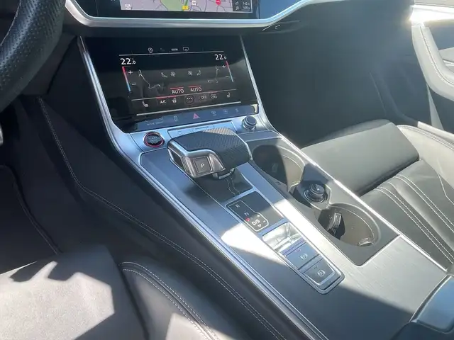 Audi S6 view 15