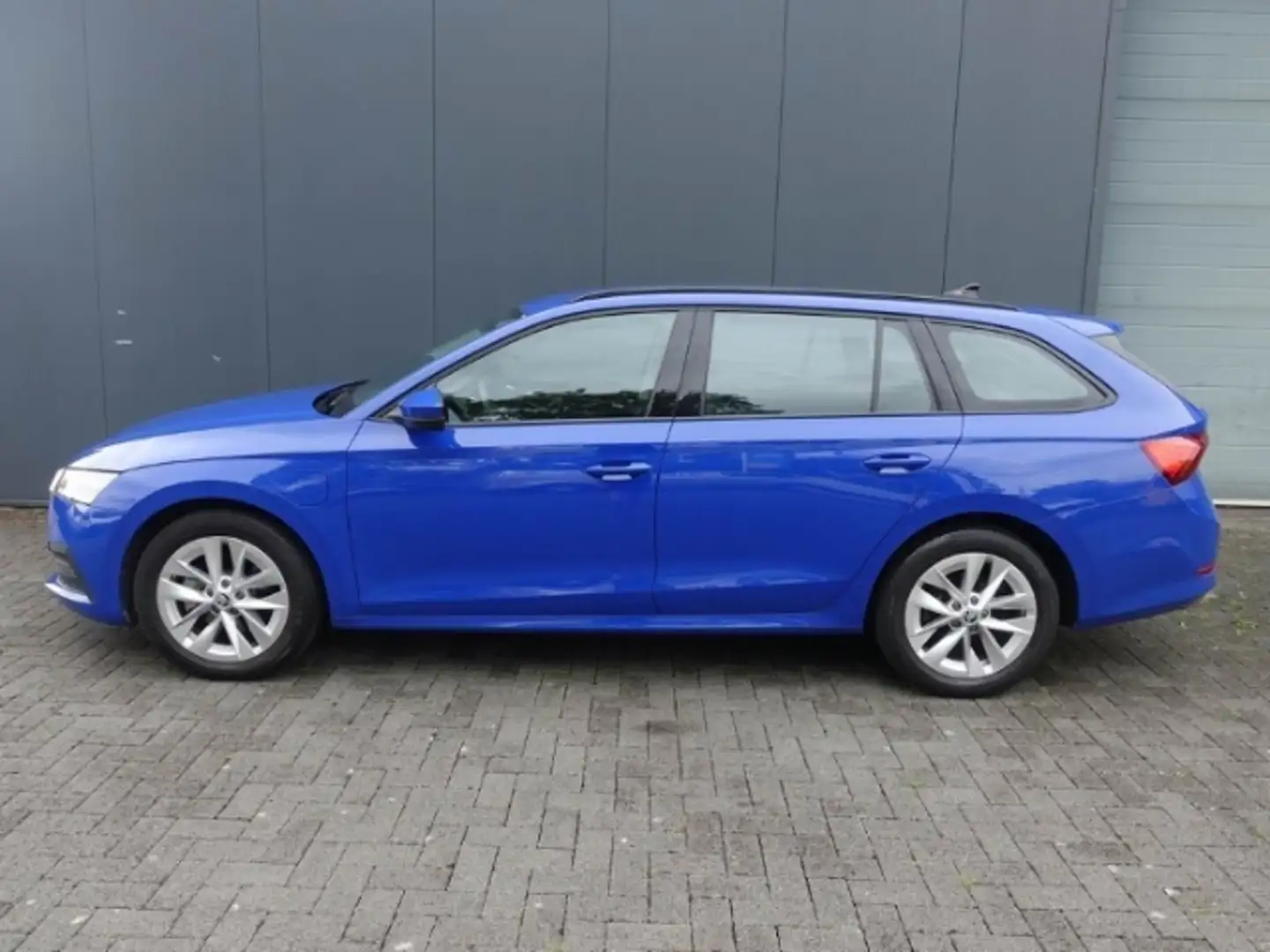 Skoda Octavia 1.4 TSI DSG+COMBI+PlugIn Hybrid+AMBITION+PDC Blau - 2
