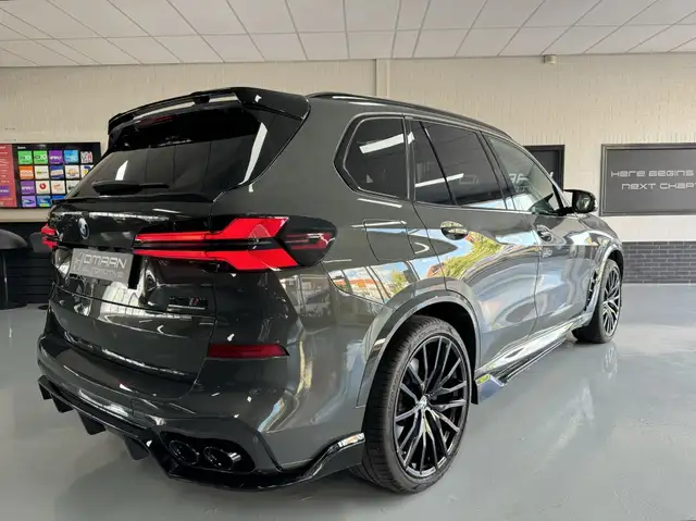 BMW X5 view 3