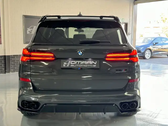 BMW X5 view 6