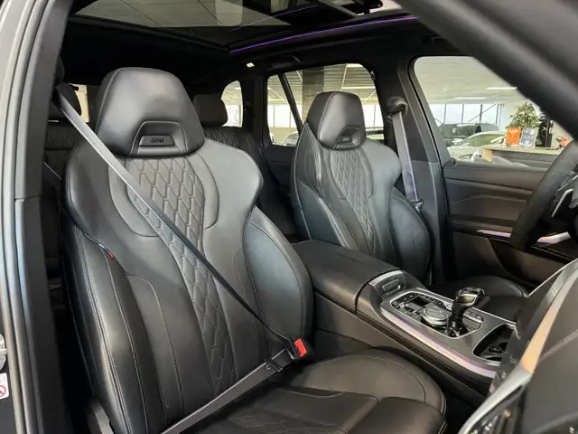BMW X5 view 11