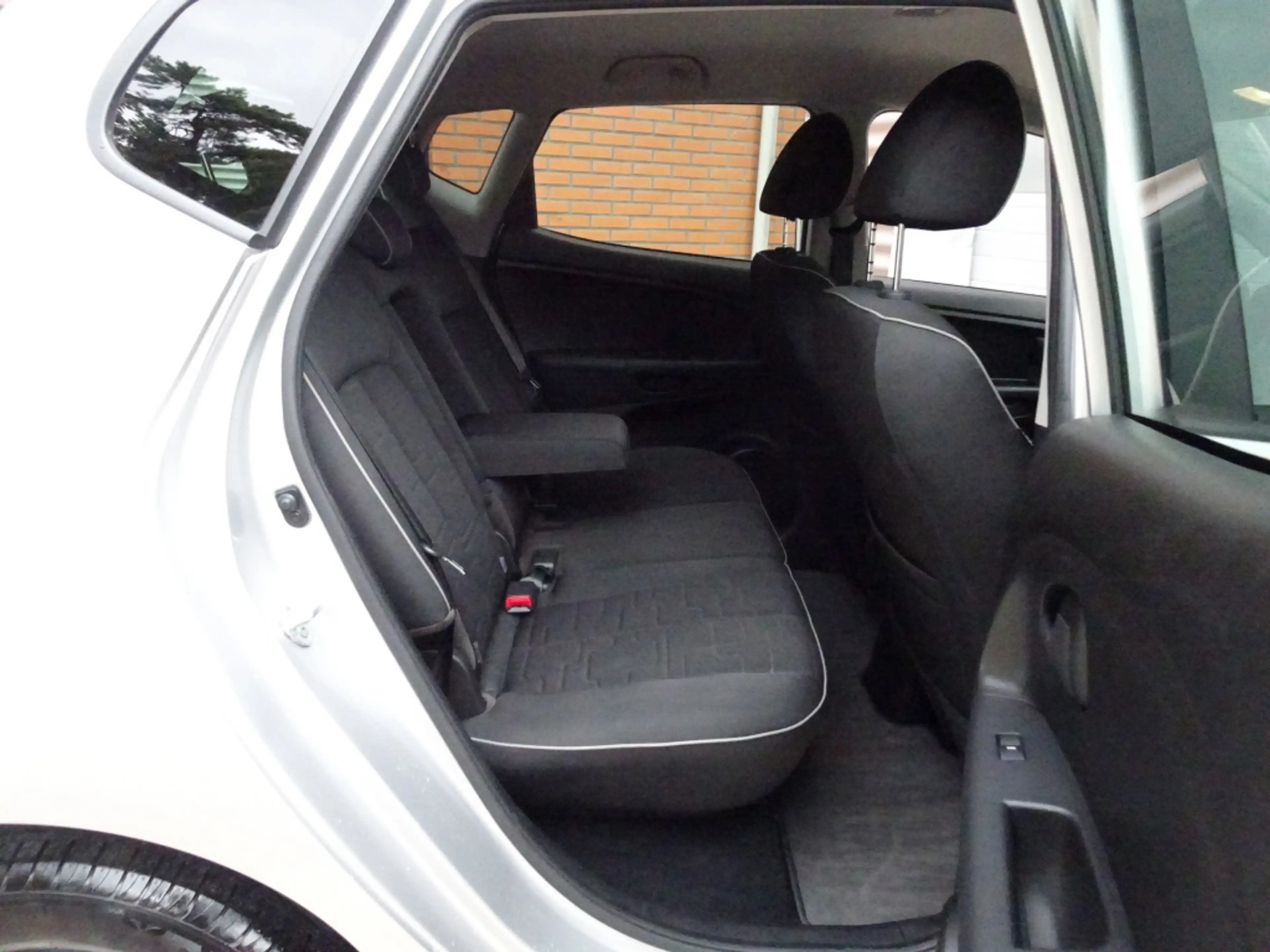 Kia Venga 1.6 CVVT Executive Aut. *Navi/Clima/Cruise/Cam/Tre — photo 9