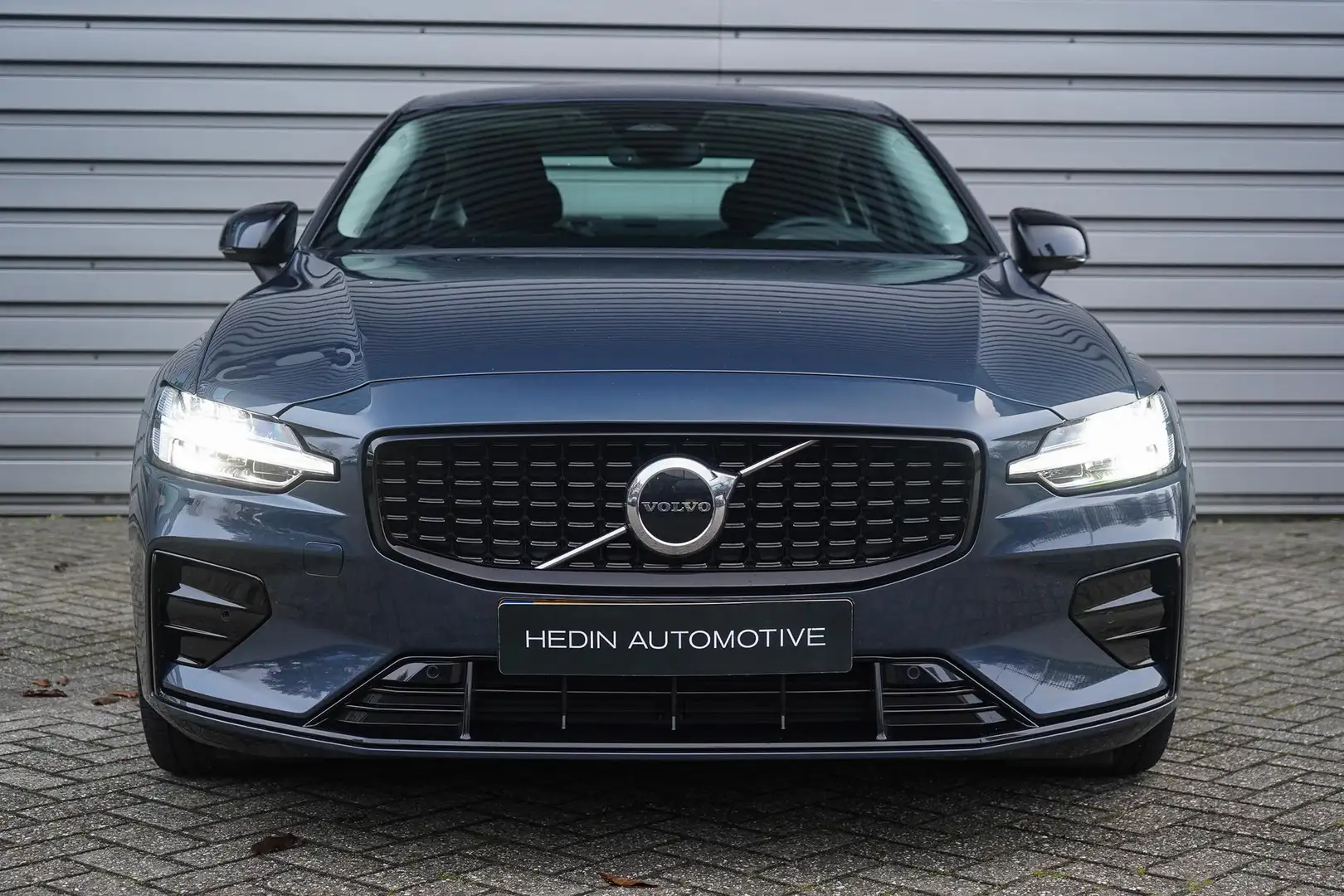 Volvo S60 2.0 B3 Plus Dark | Stoel en stuurverwarming | Lede Blauw - 2