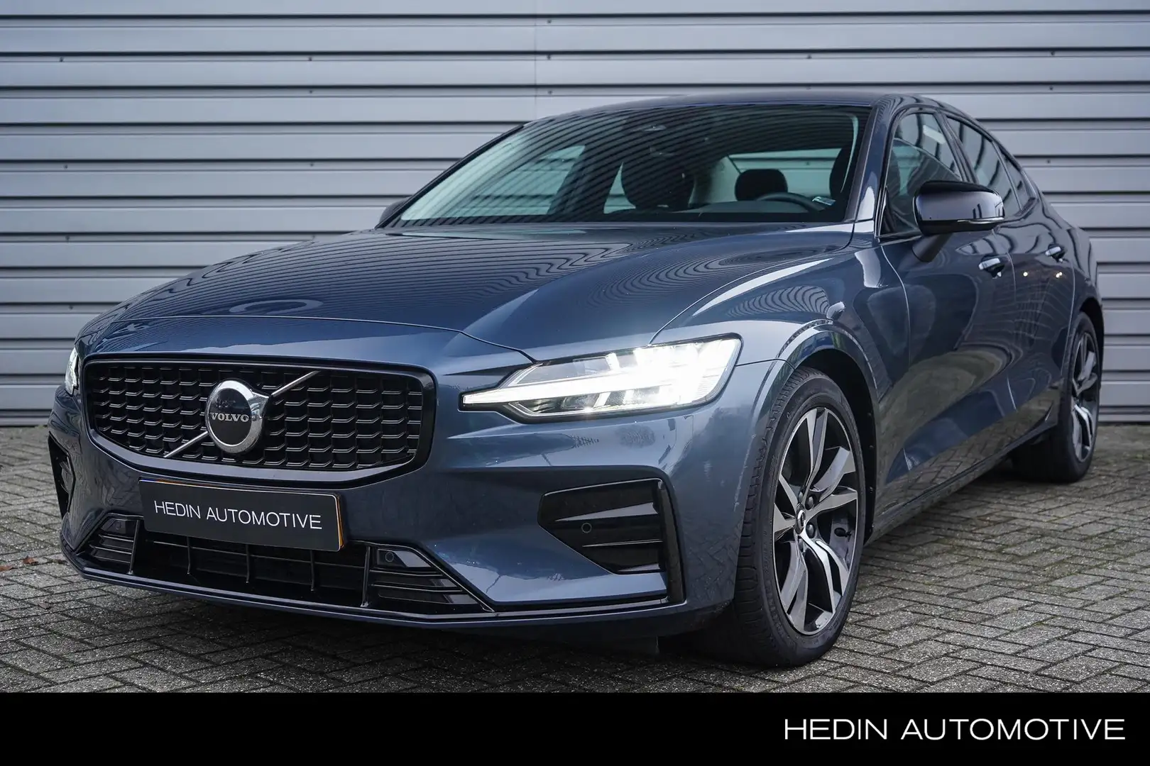 Volvo S60 2.0 B3 Plus Dark | Stoel en stuurverwarming | Lede Blauw - 1