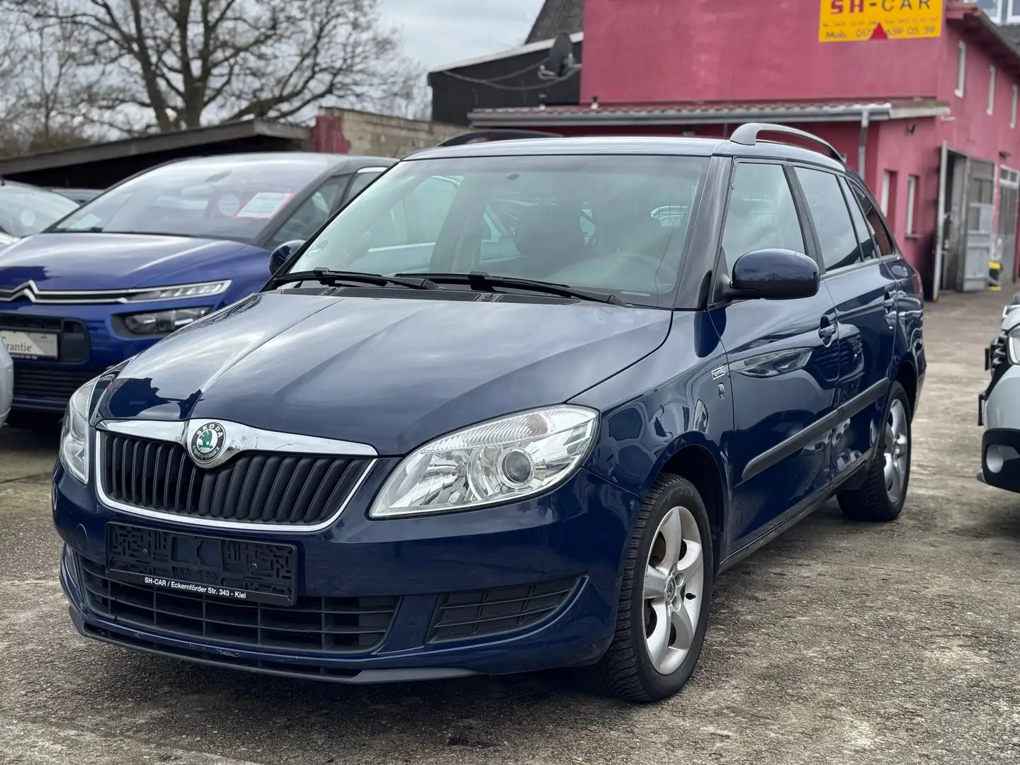 Skoda Fabia Family / TÜV NEU / 1. HAND Blau - 1