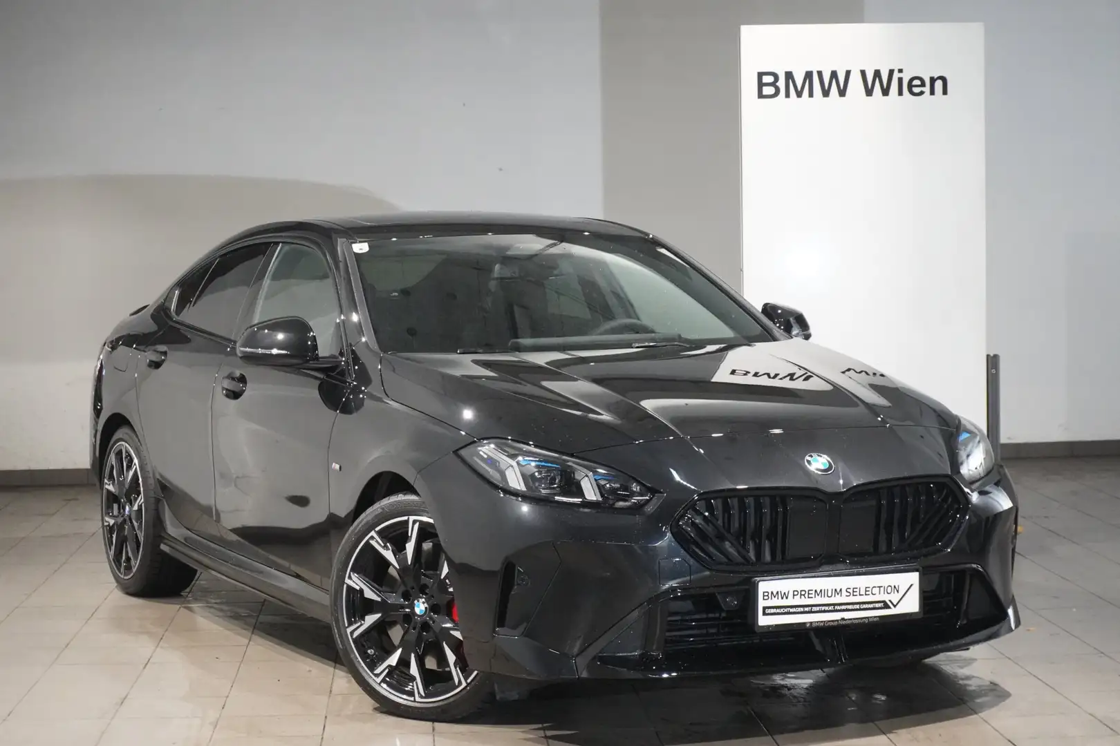BMW 220 220i Gran Coupe Schwarz - 1