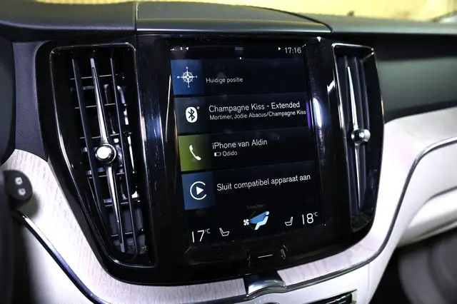 Volvo XC60 view 19
