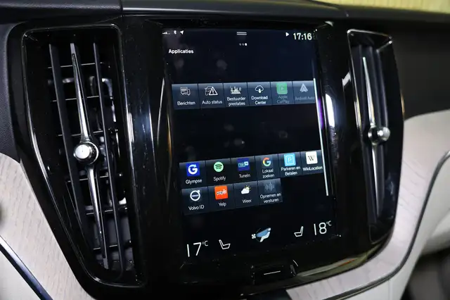 Volvo XC60 view 21