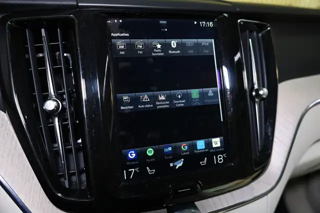 Volvo XC60 view 20