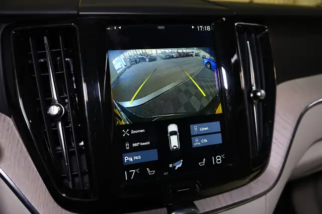 Volvo XC60 view 24