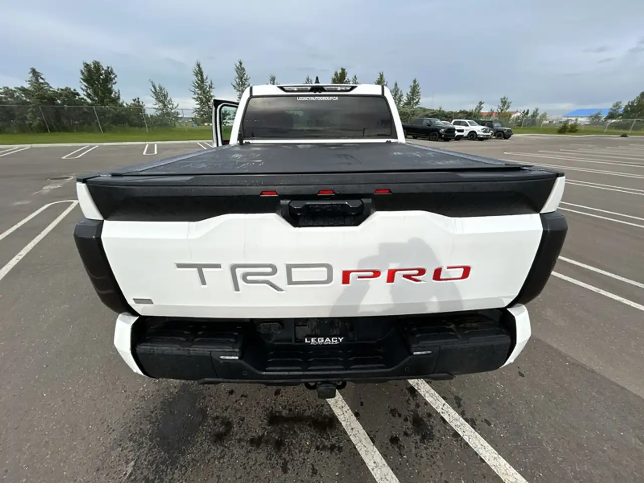 Toyota Tundra снимка Toyota Tundra