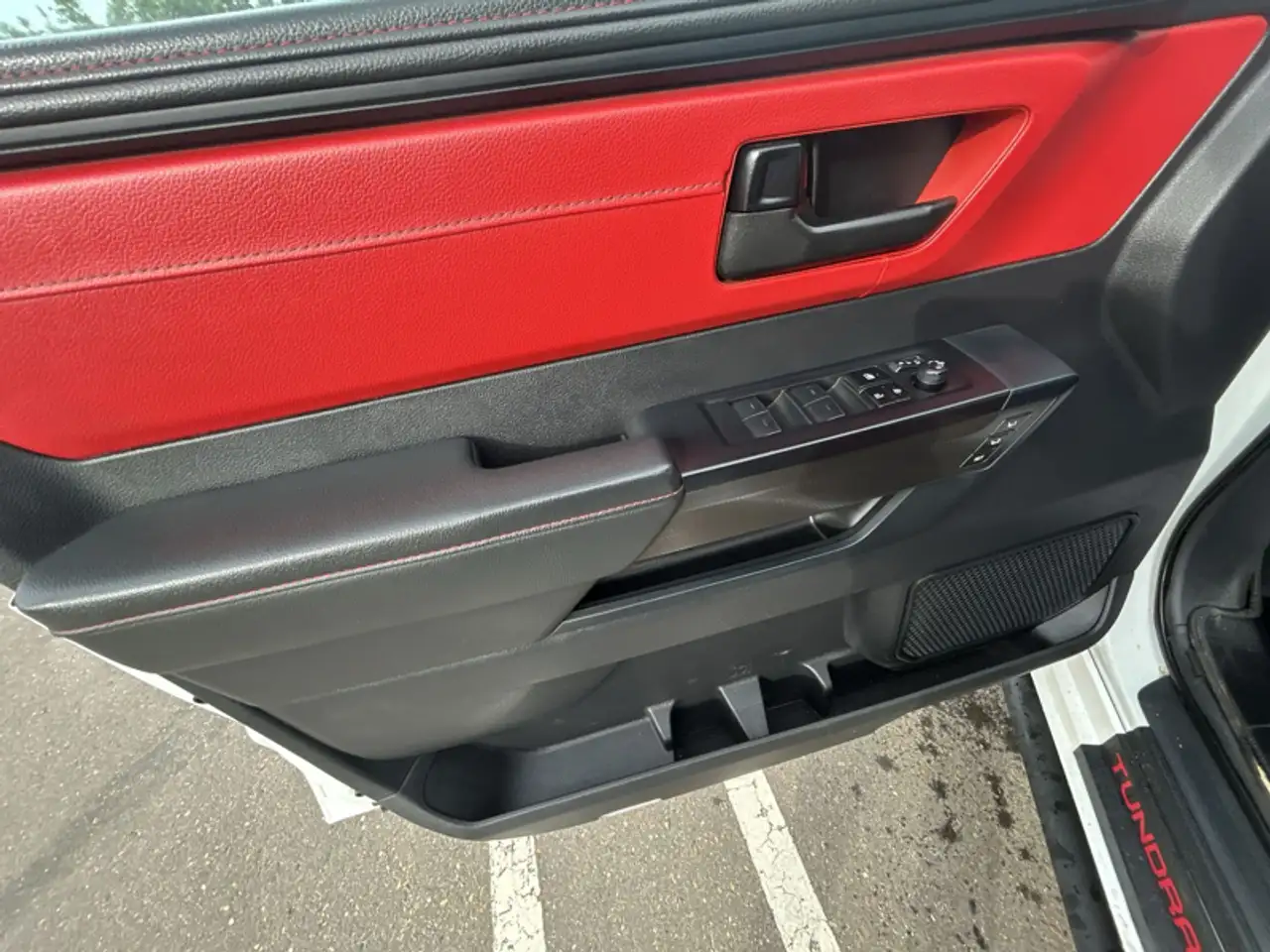 Toyota Tundra снимка Toyota Tundra